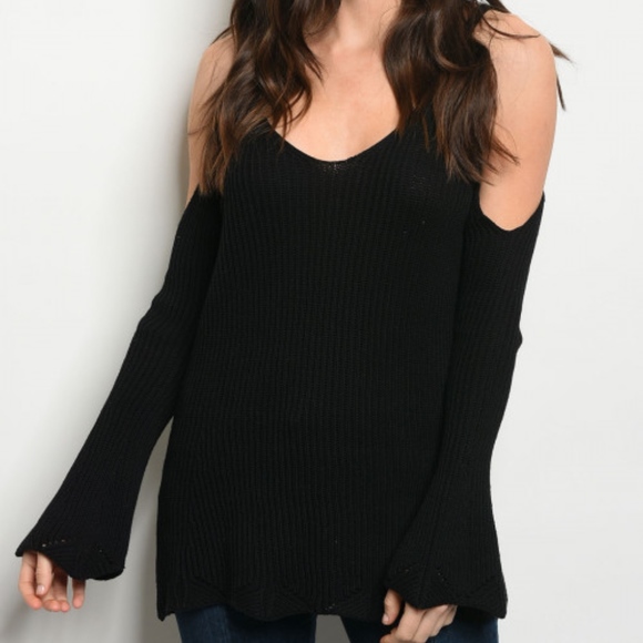 Girly & Flirty Cold shoulder sweater tunic - Picture 2 of 4